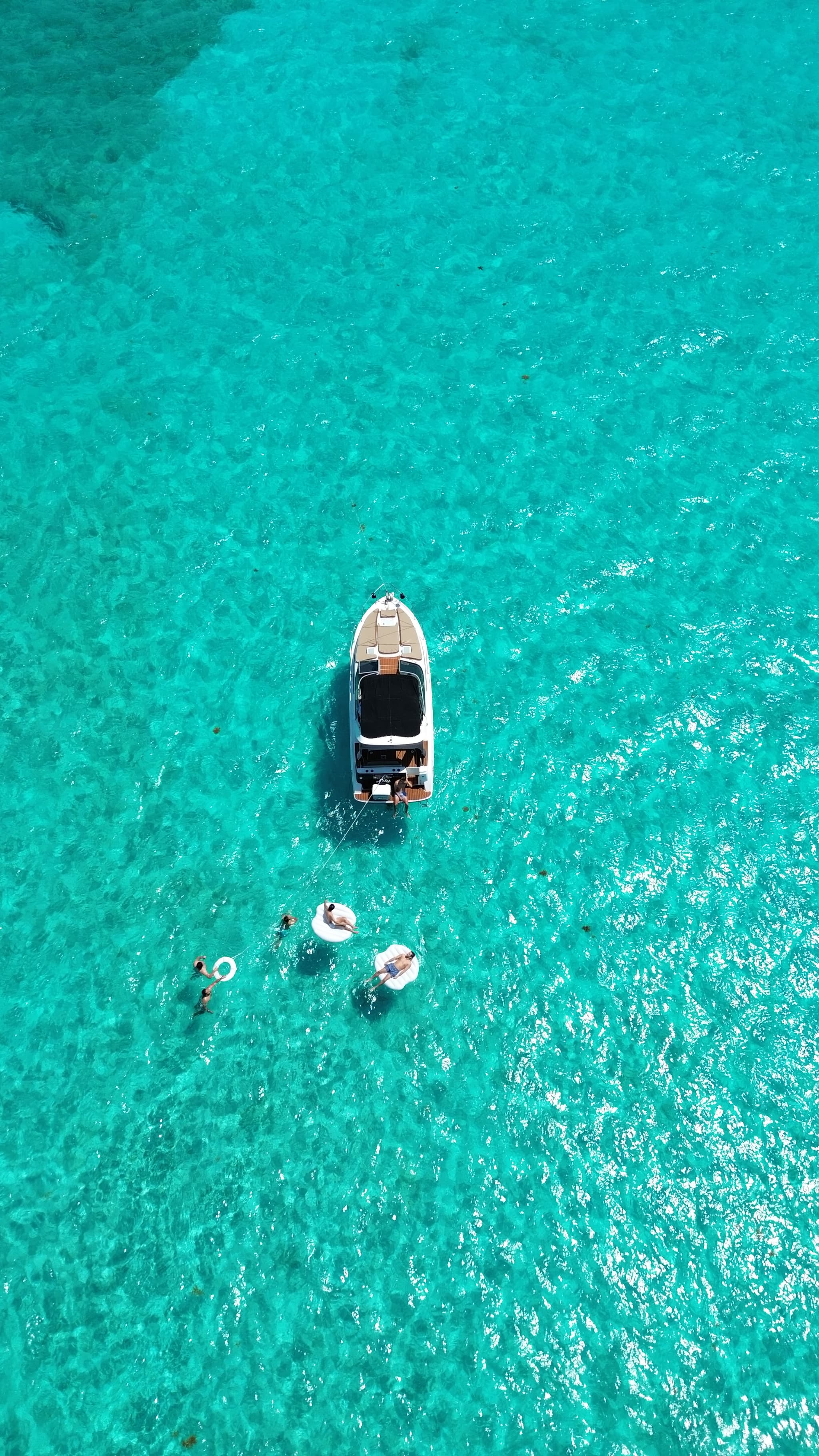 29FT LILY YACHT CHARTER - View 26