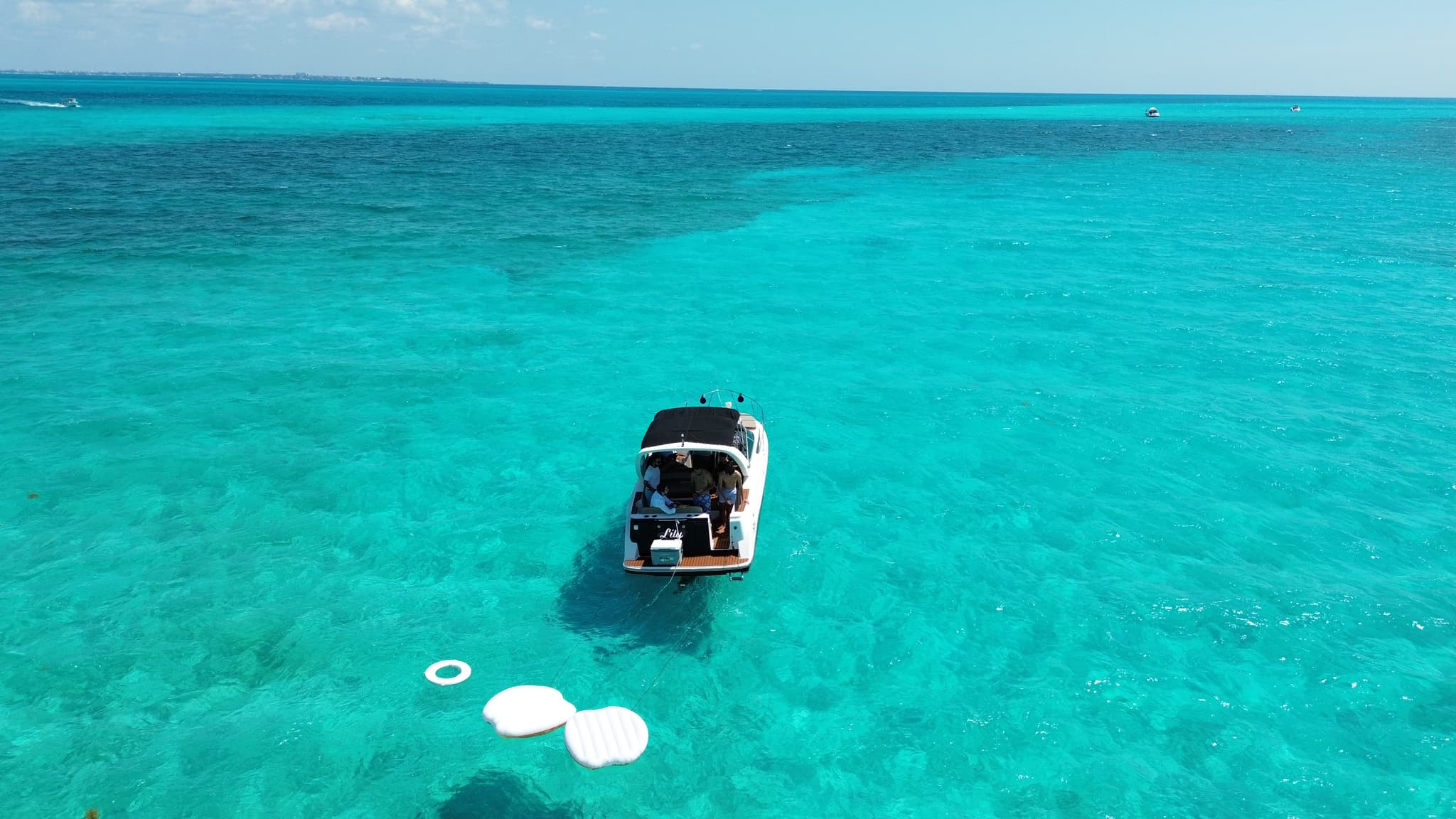 29FT LILY YACHT CHARTER - View 32