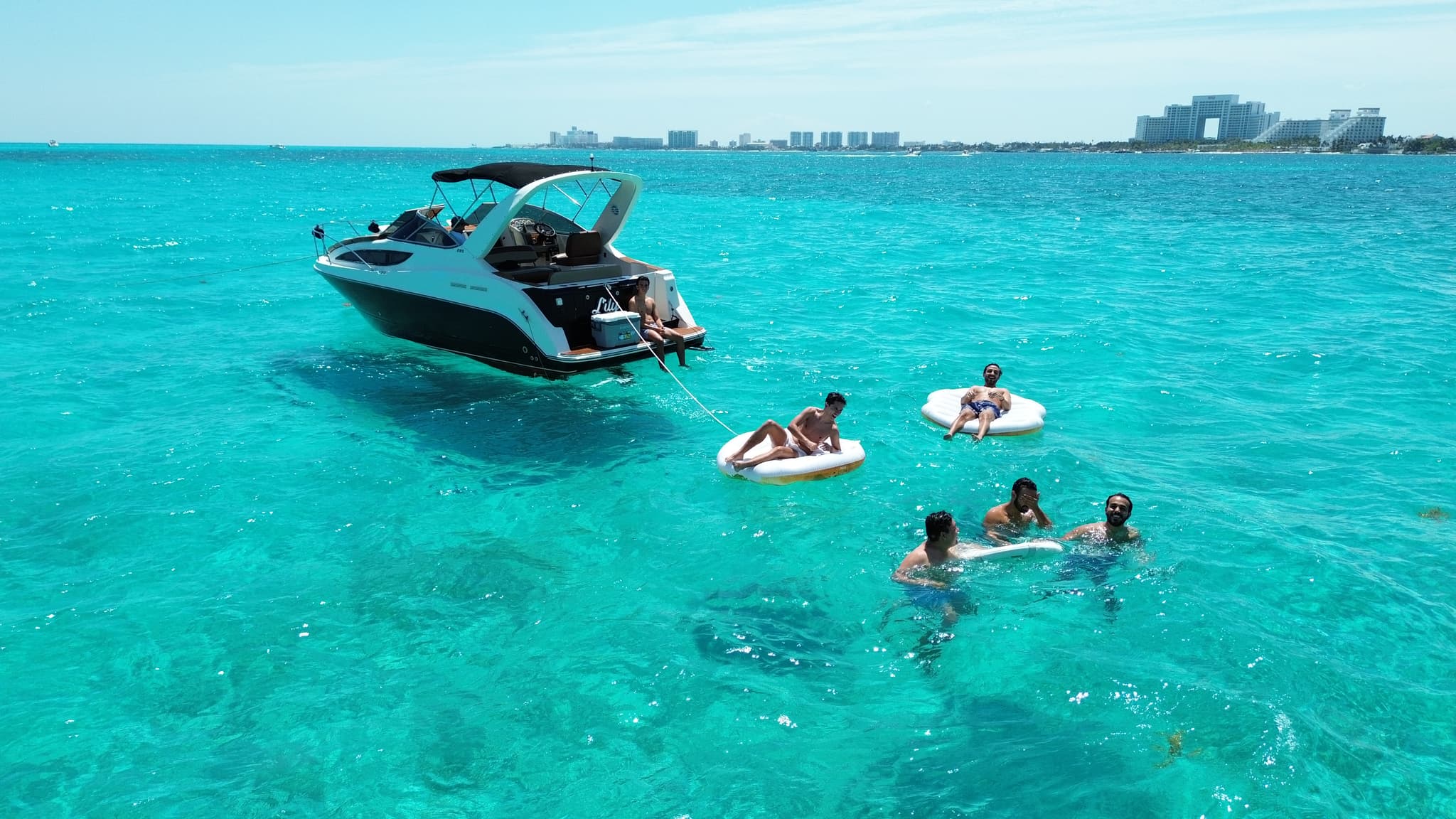 29FT LILY YACHT CHARTER - View 39