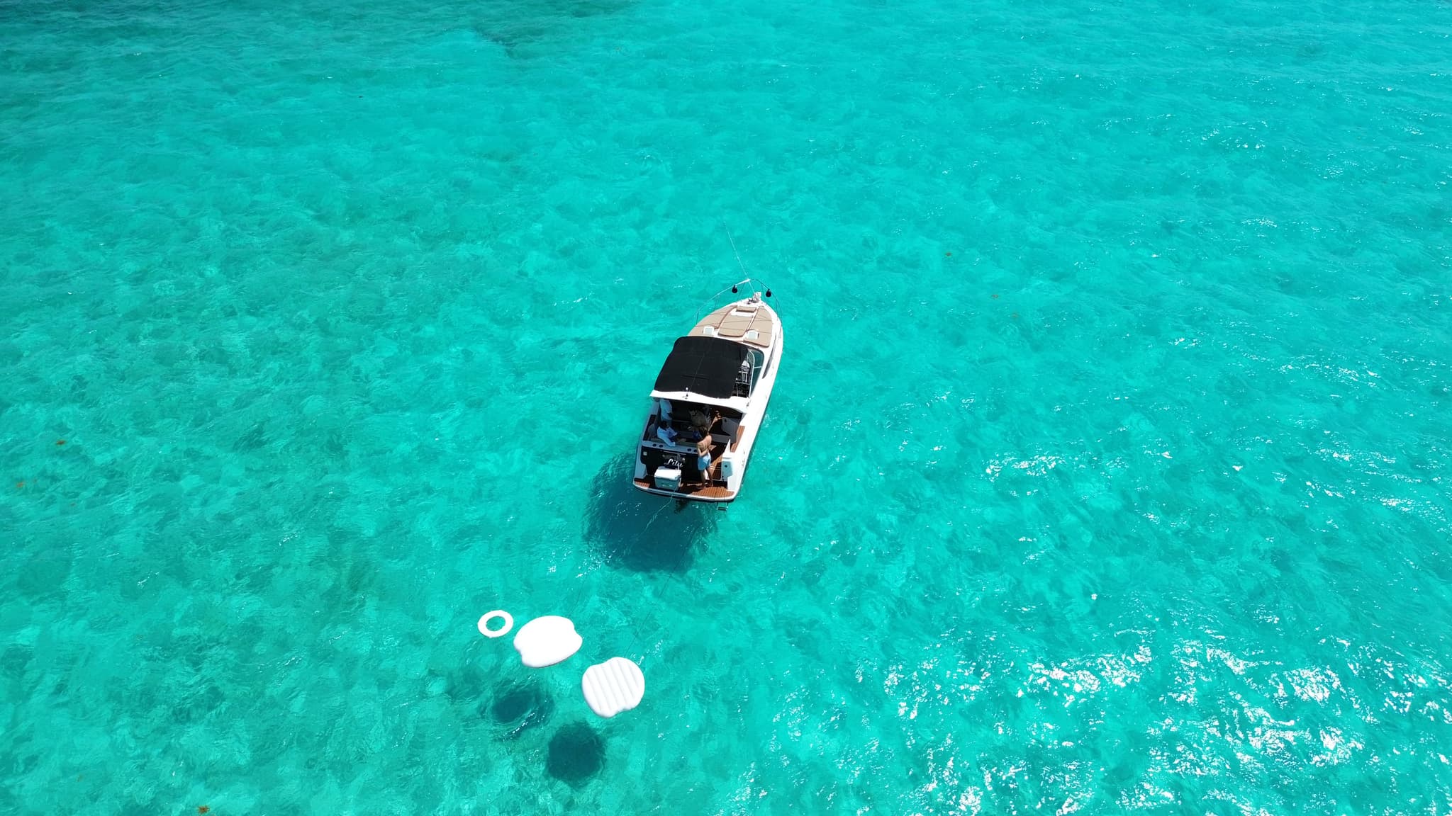 29FT LILY YACHT CHARTER - View 38