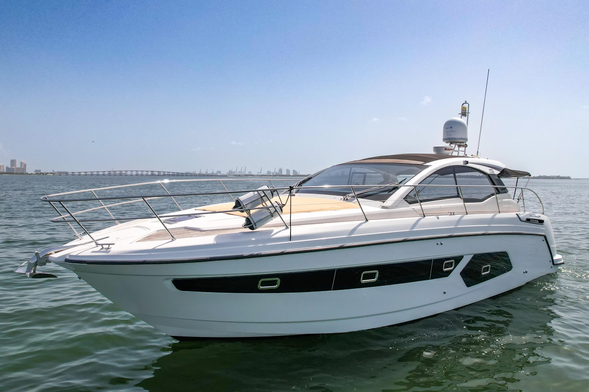 45ft Azimut - View 20