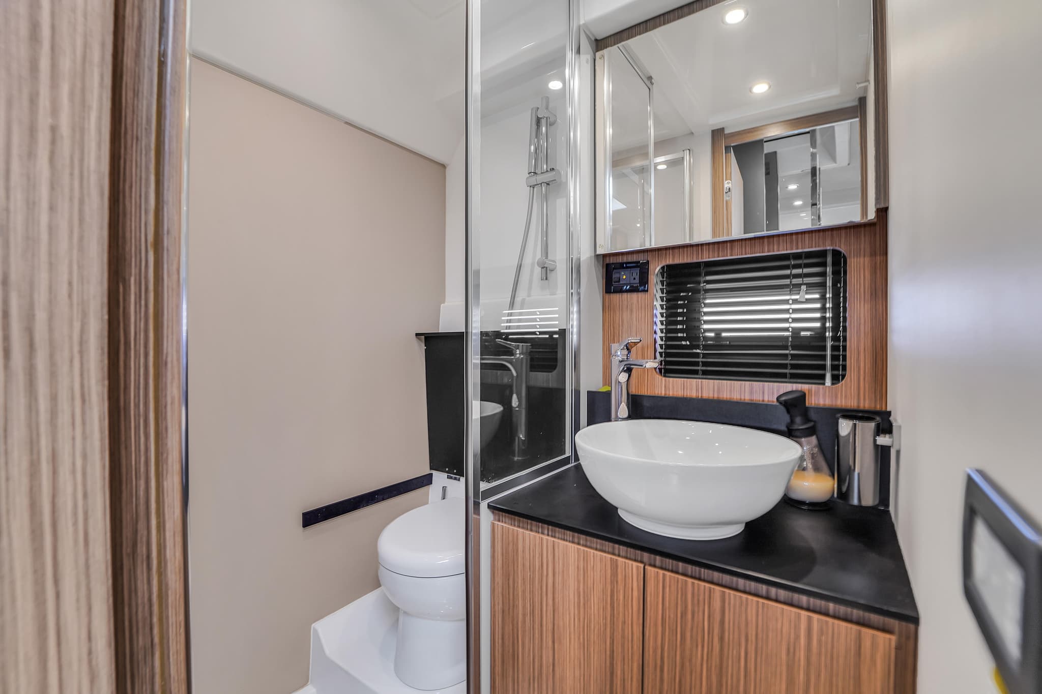 45ft Azimut - View 24