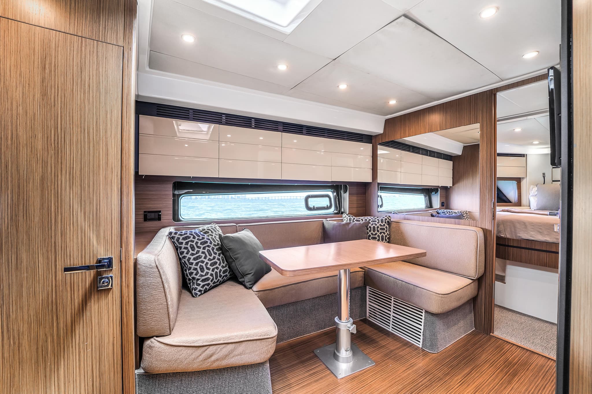 45ft Azimut - View 30