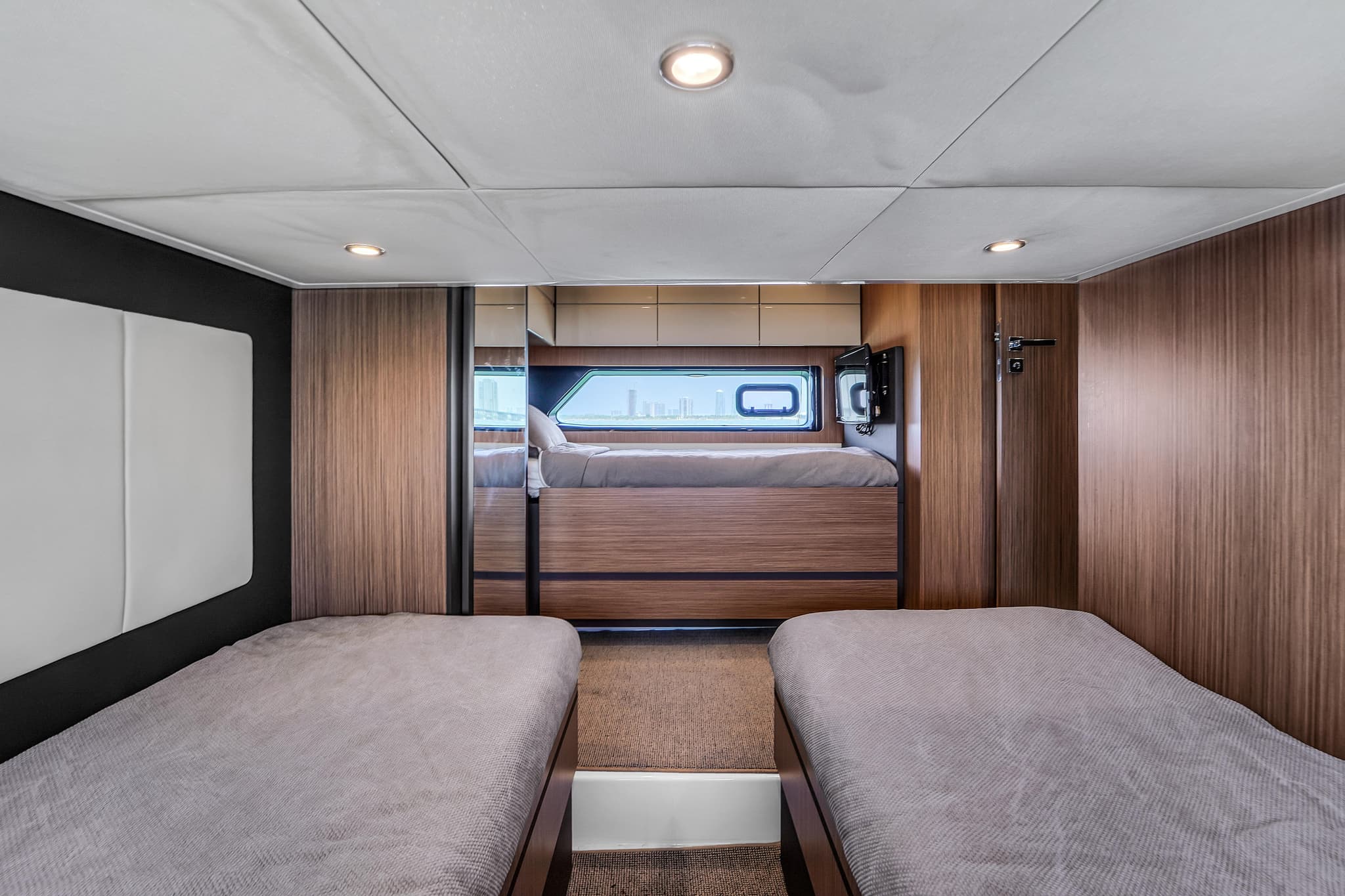 45ft Azimut - View 35