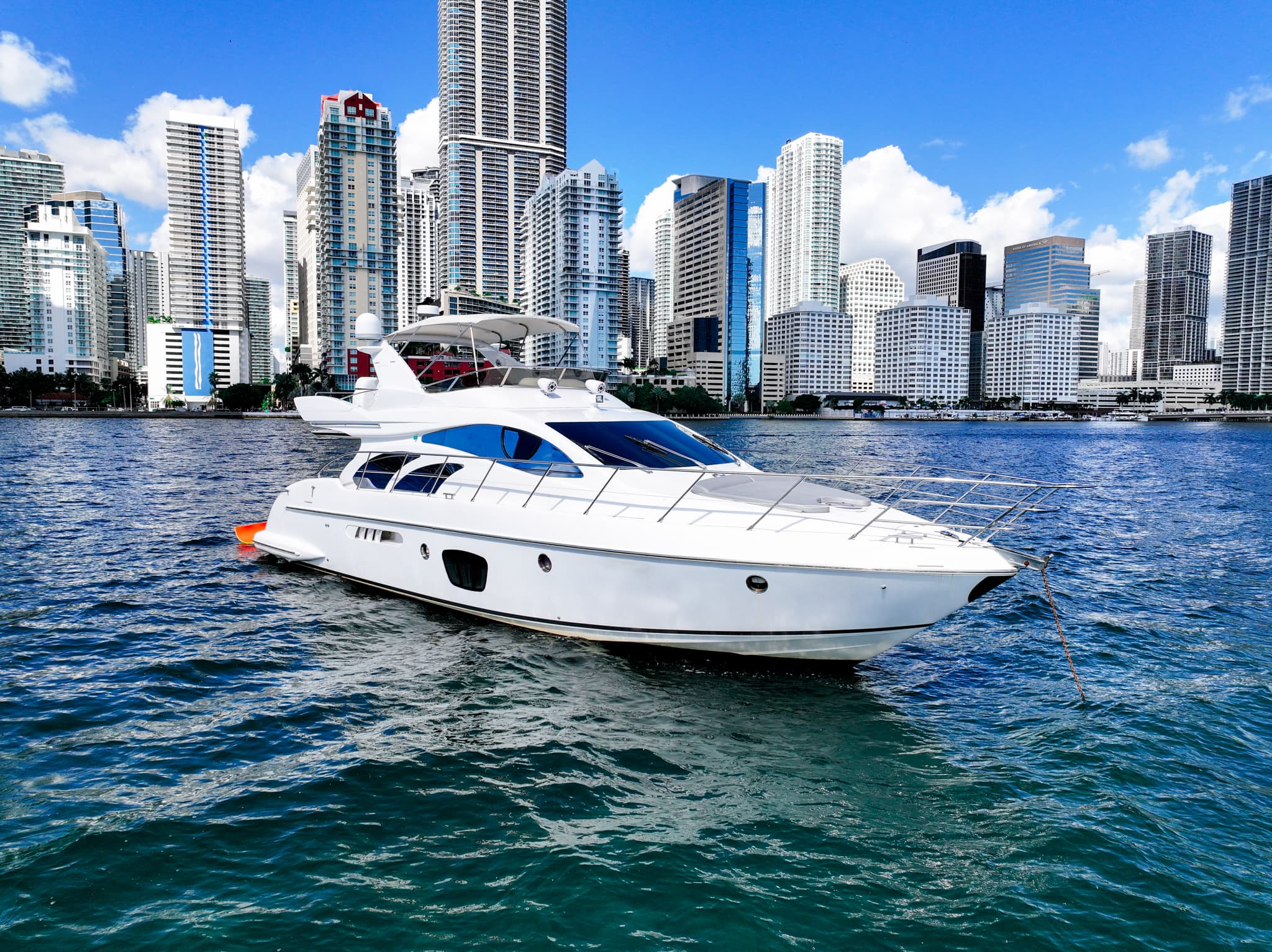 60ft Azimut – Luxury Yacht Charter - View 2