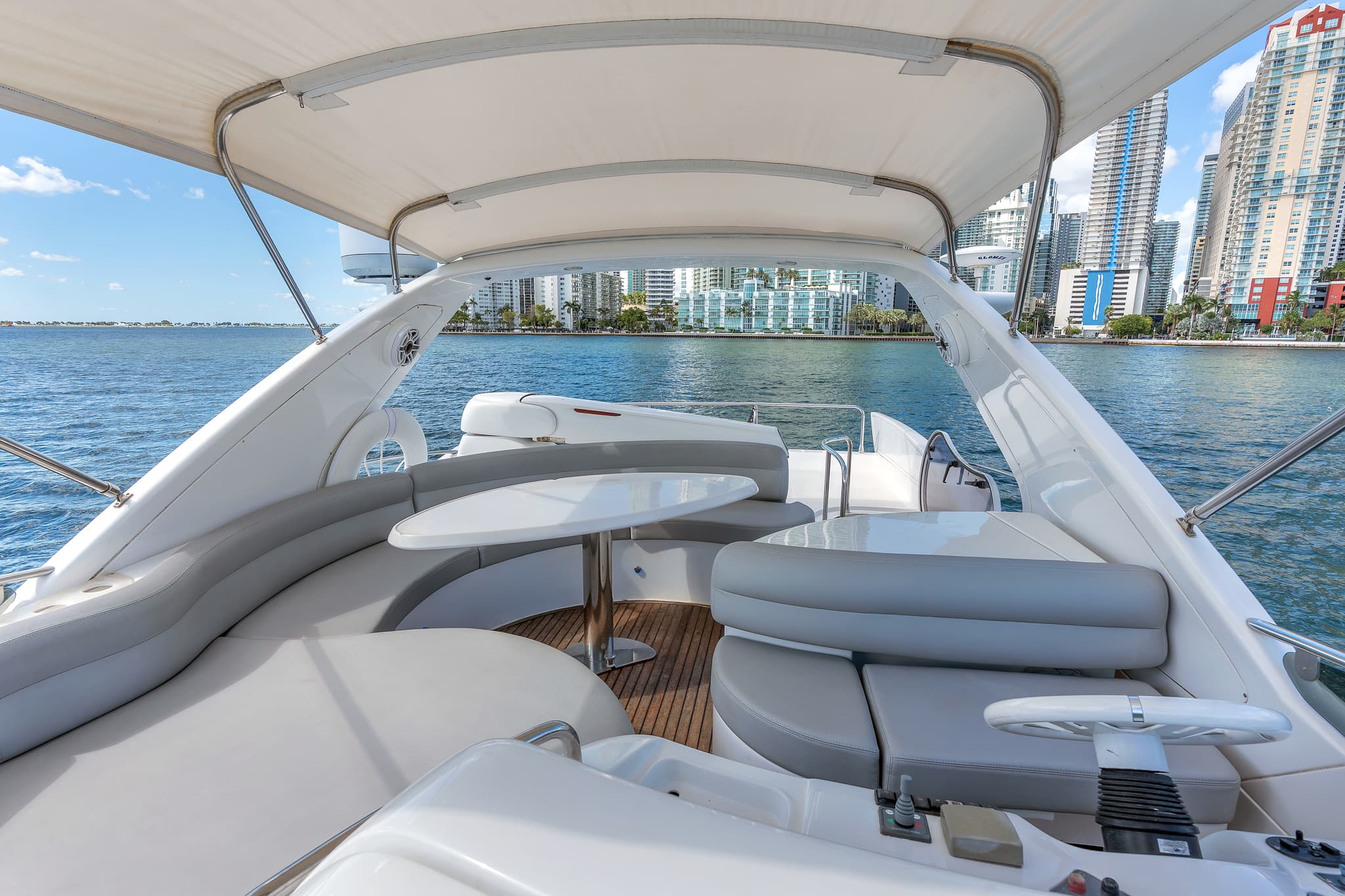 60ft Azimut – Luxury Yacht Charter - View 31