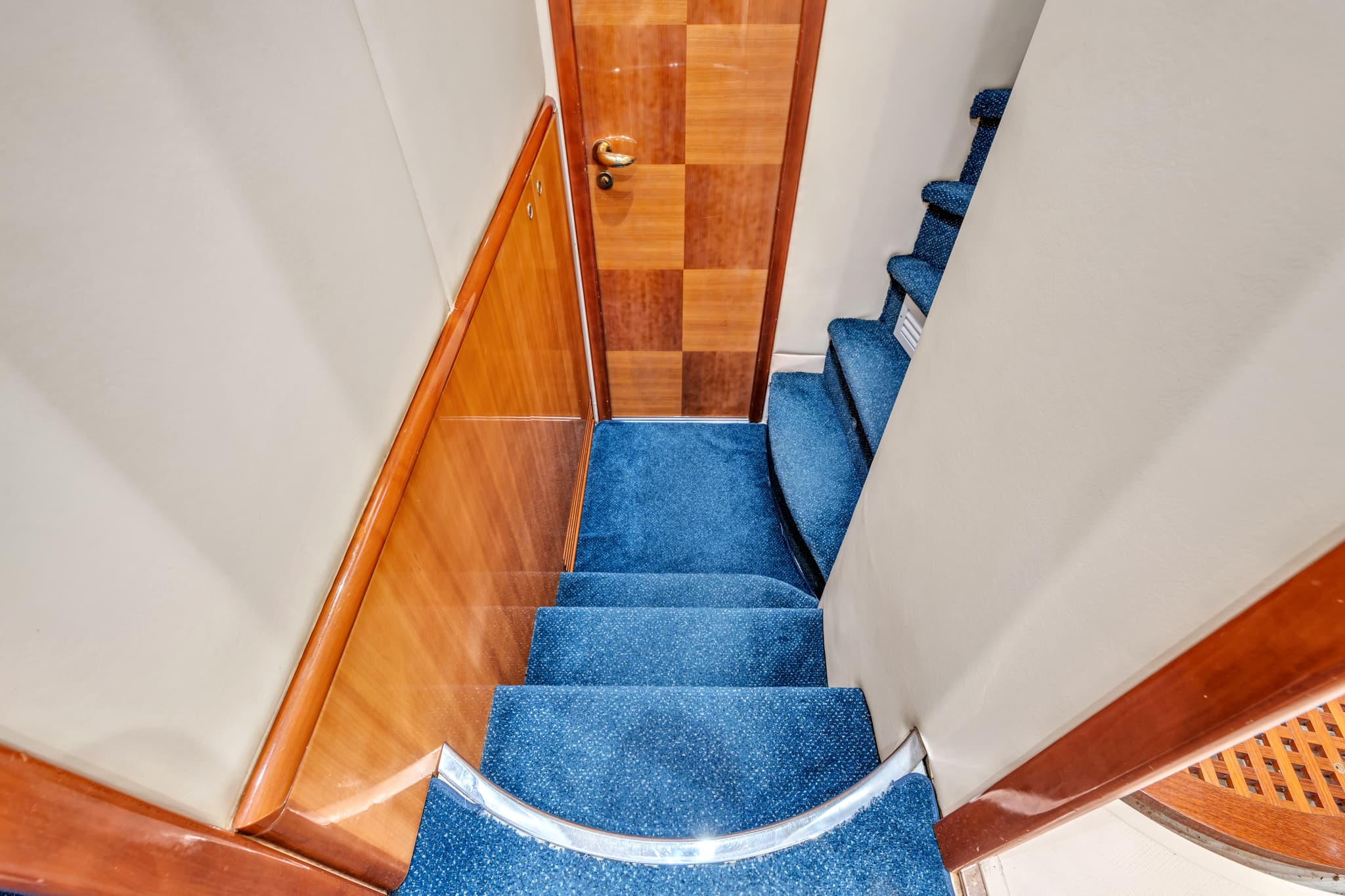60ft Azimut – Luxury Yacht Charter - View 30