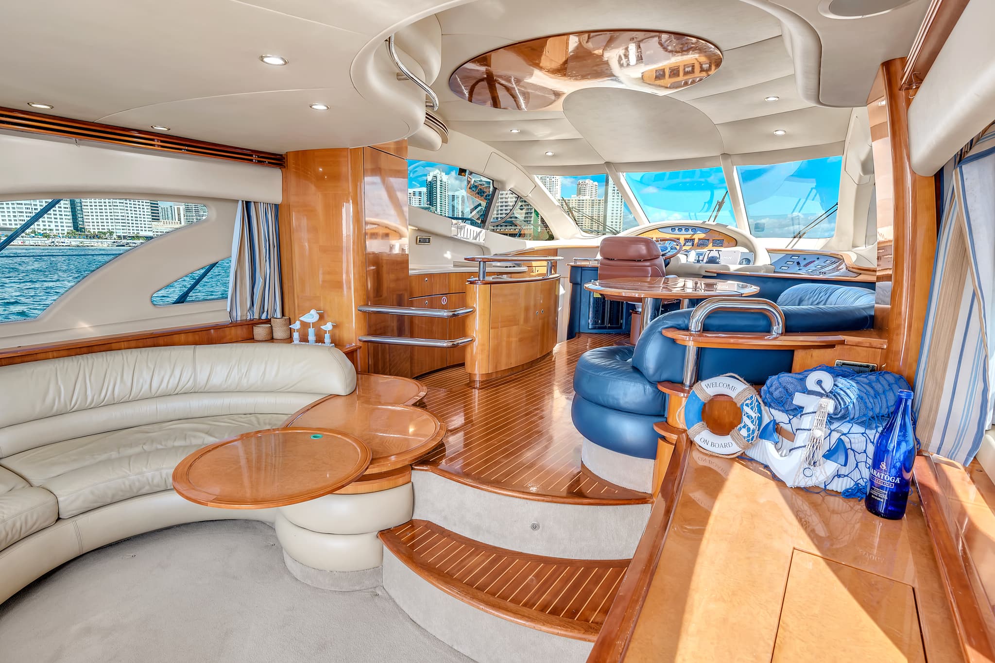 60ft Azimut – Luxury Yacht Charter - View 27