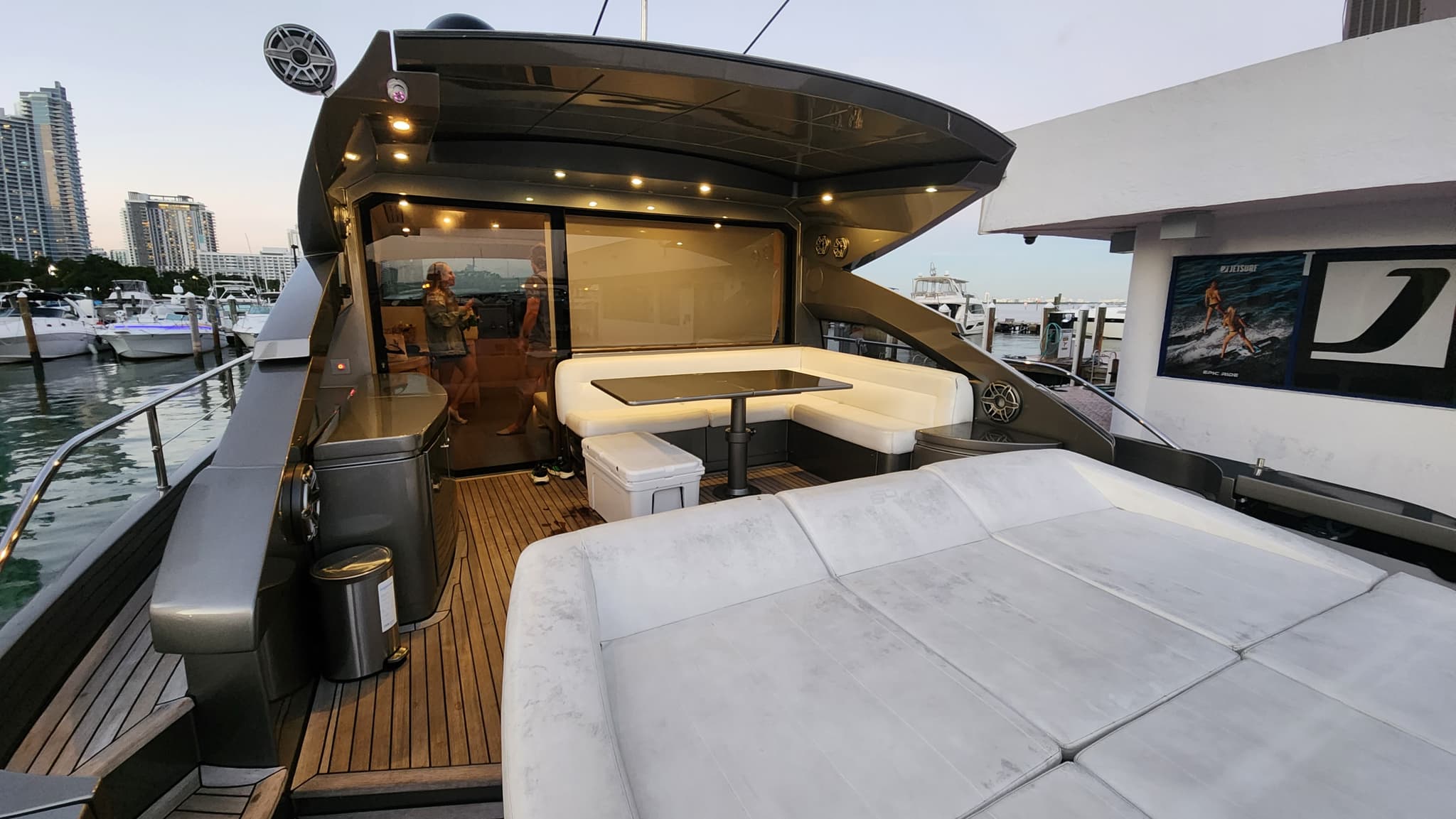 64ft Pershing ( RAY )  - View 11