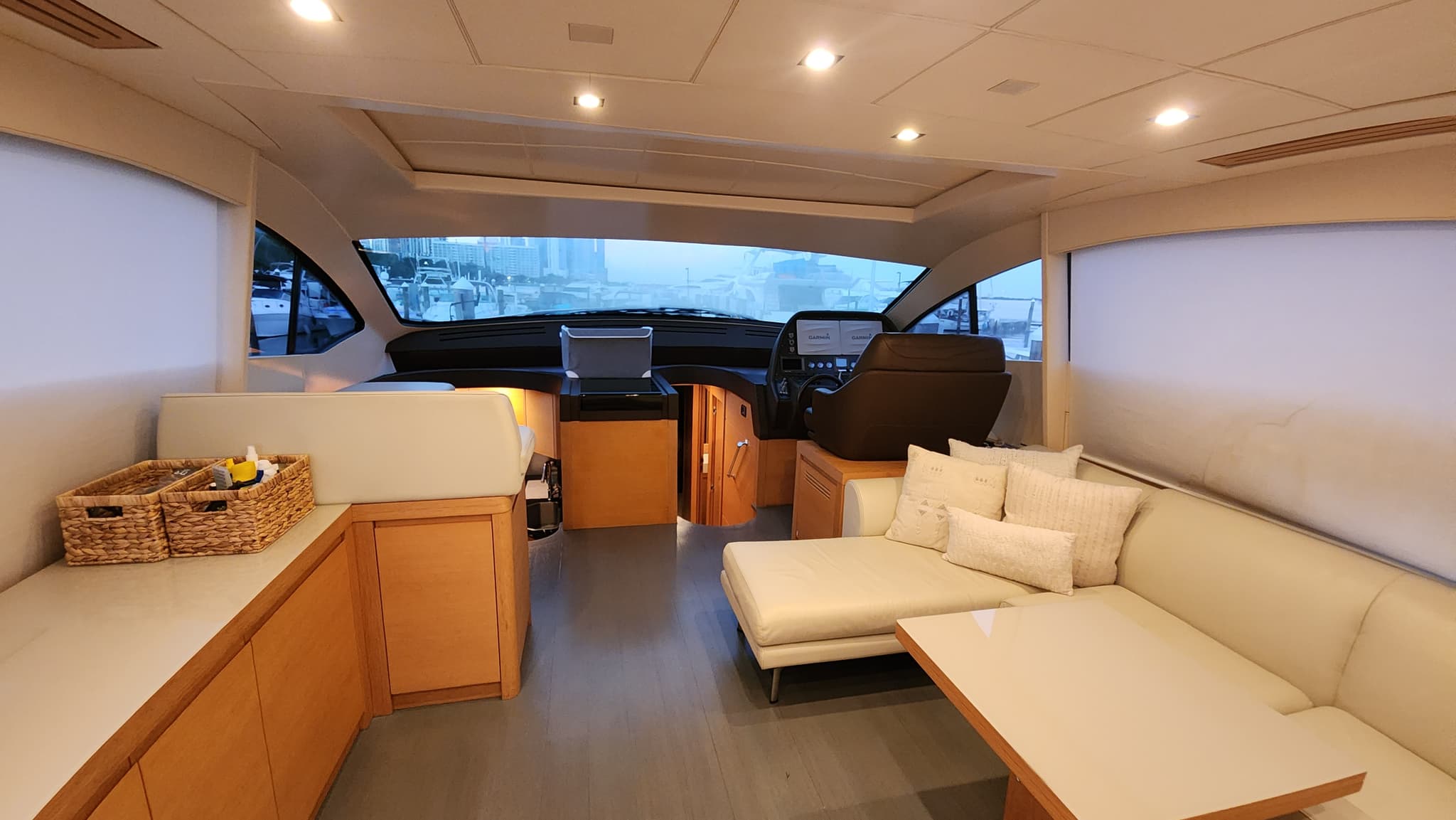 64ft Pershing ( RAY )  - View 12
