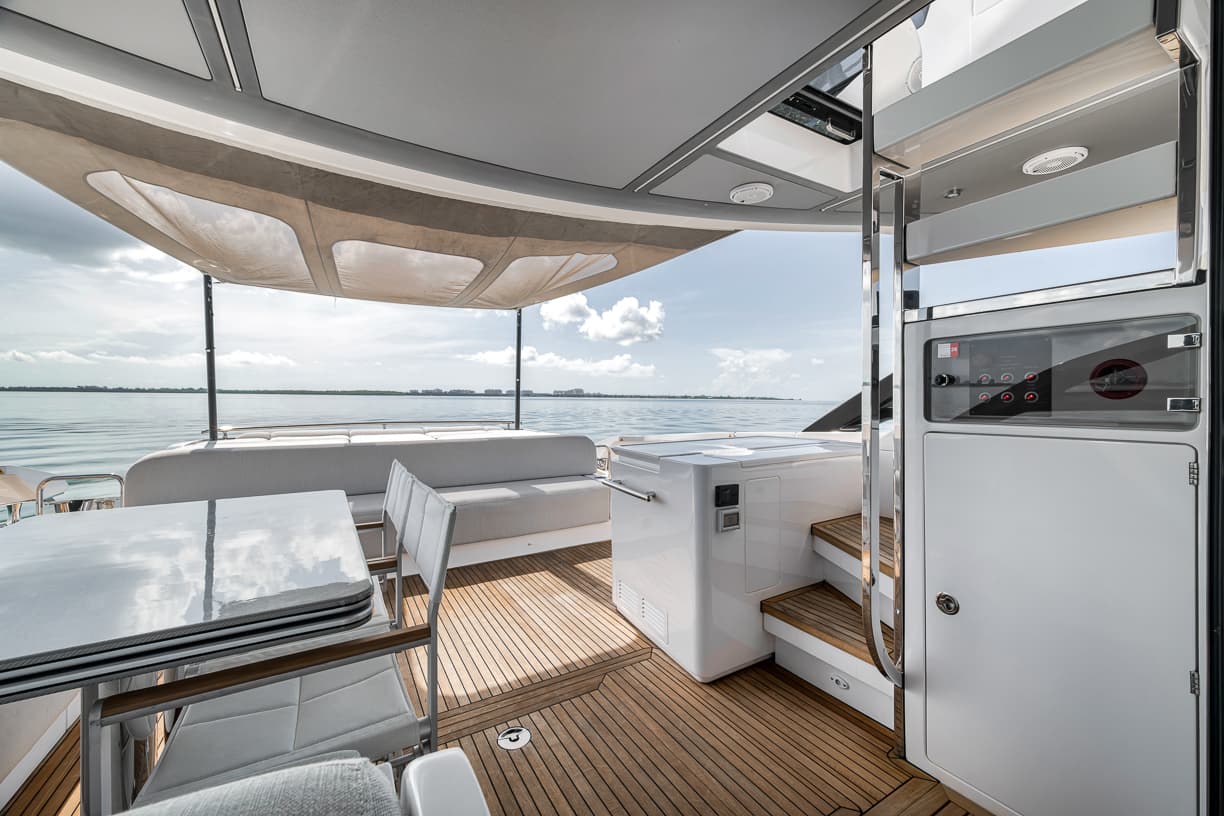 80FT AZIMUT ( 2nd S8 ) - View 100