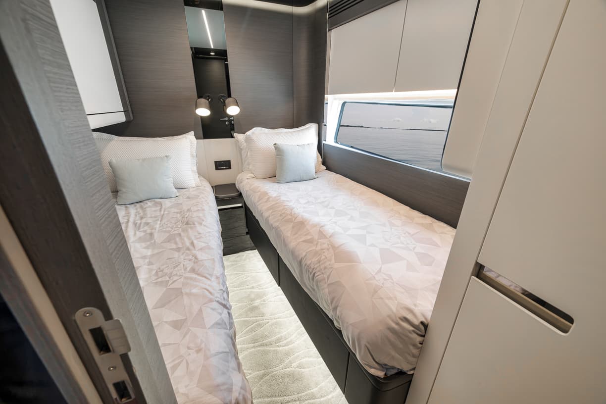 80FT AZIMUT ( 2nd S8 ) - View 104