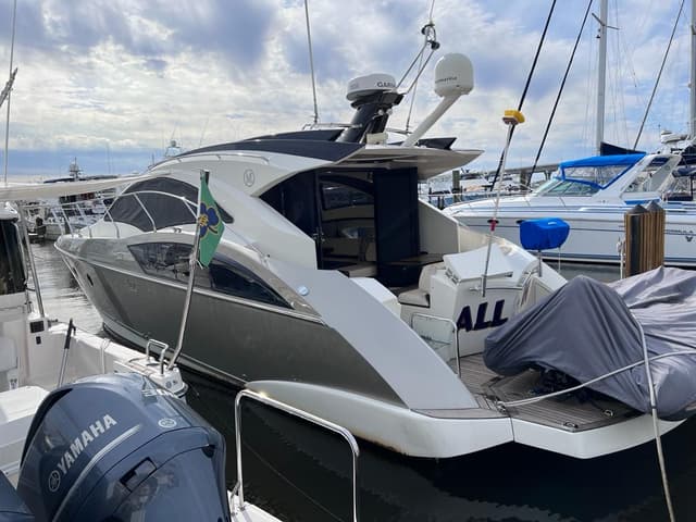 Marquis 45FT rental in Miami