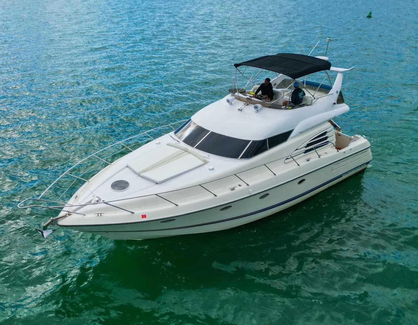 Manhattan 50FT luxury yacht rental in Miami - exterior view