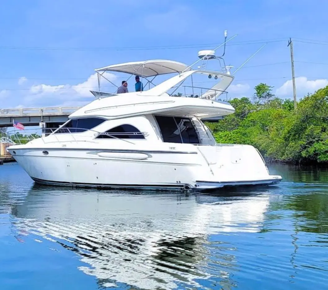 50ft Maxum Yacht in Palm Beach - BANKS