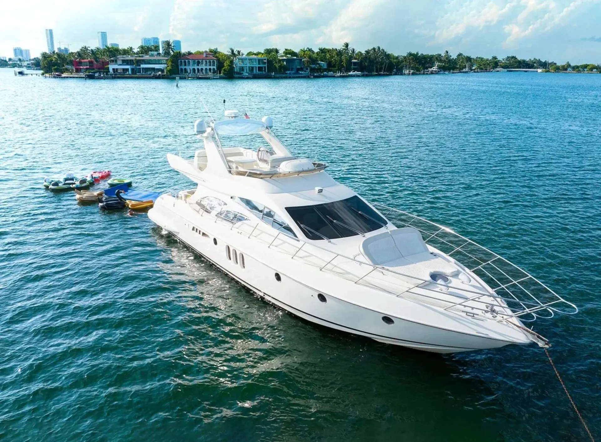 65FT AZIMUT FLYBRIDGE