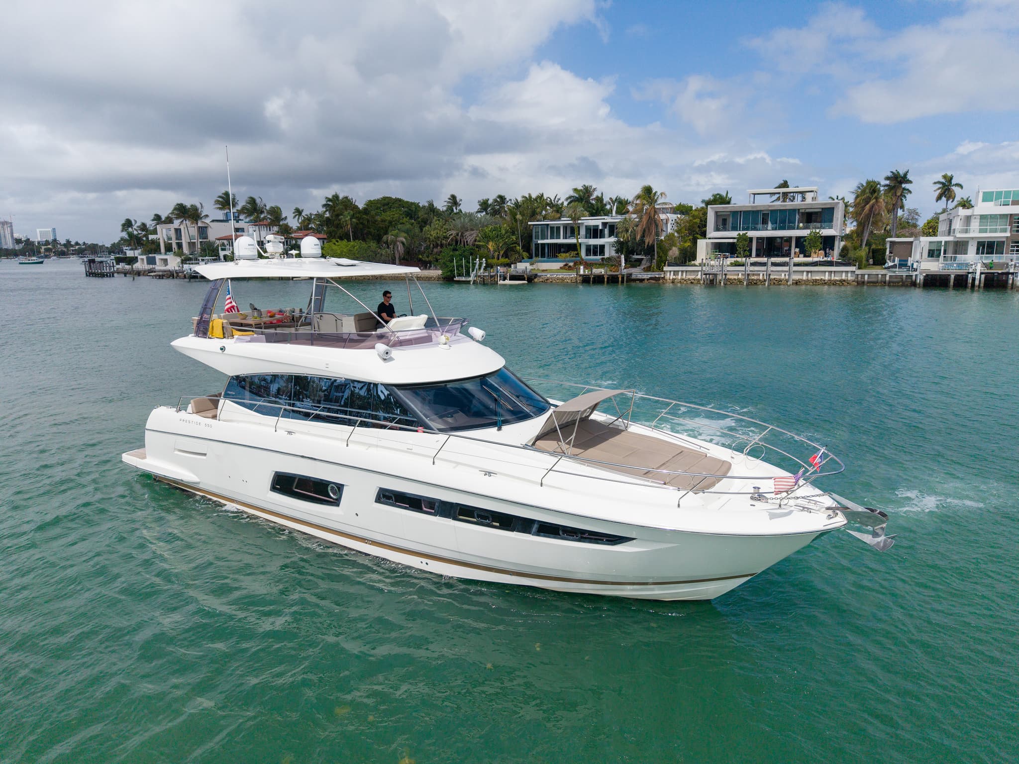 58FT Prestige (2015)