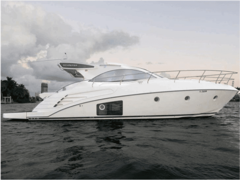 Schaefer 42 Yacht Charter i